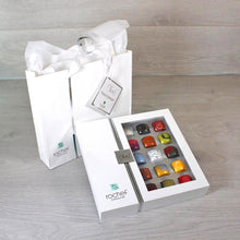  La Ligne Chic Pralines premium box of 25 chocolates and premium gift bag